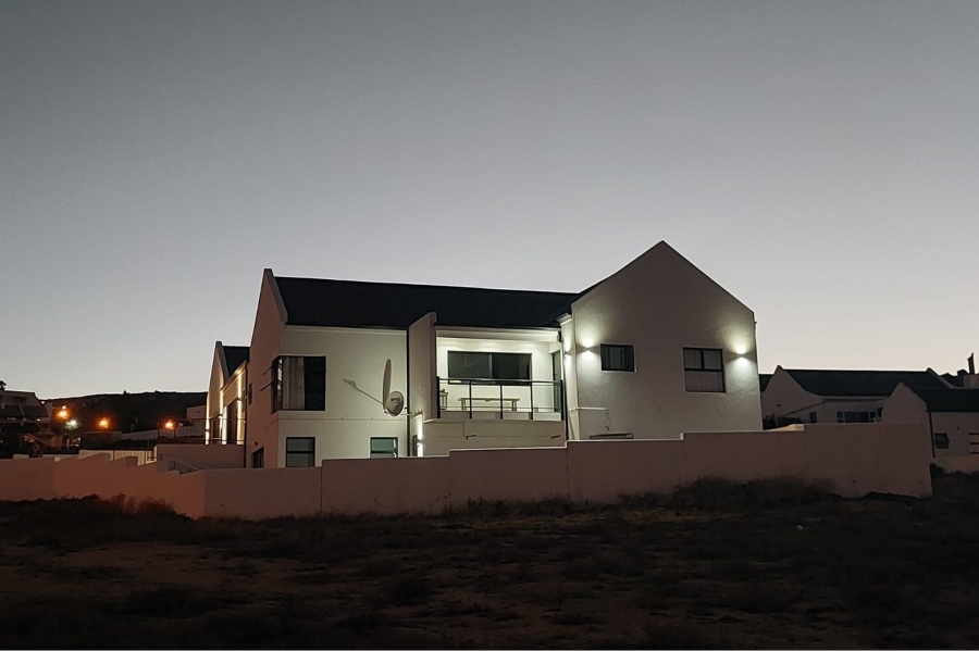 5 Bedroom Property for Sale in Da Gama Bay Western Cape